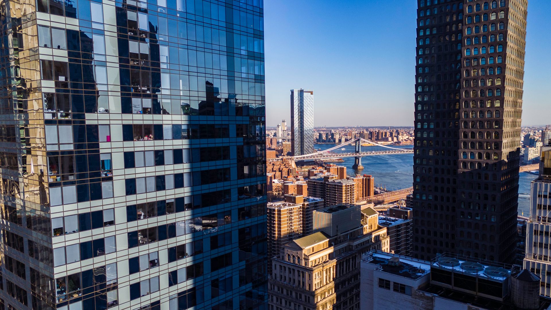 Skyline-view Apartment Rental near Fulton Street | 19 Dutch